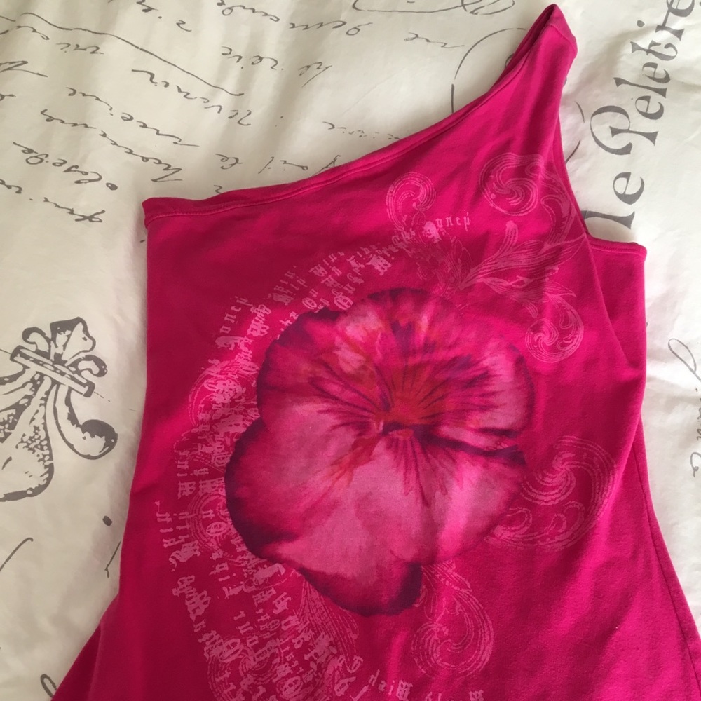 Express one-shoulder tank